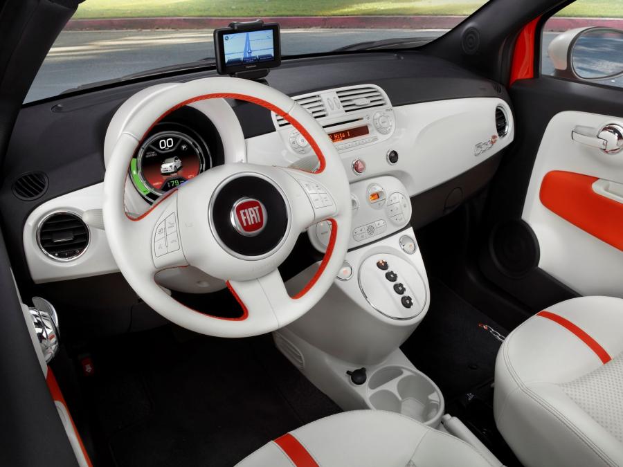  Fiat 500e 2013 года  (фото 54 из 141)